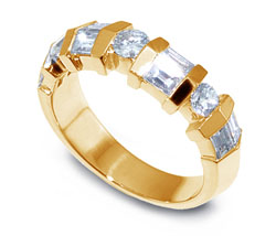 Yellow Gold Round Baguette Diamond Ring